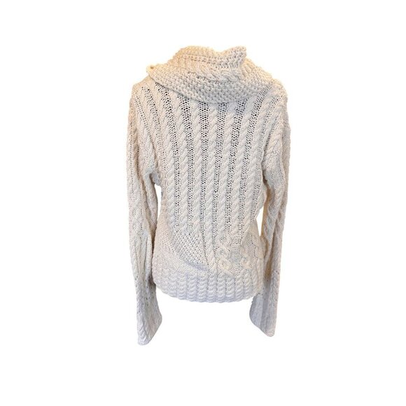 Rebecca Elliot Chunky Cable Knit Shawl Collar Sweater With Long Sleeves In Cream - Picture 4 of 10